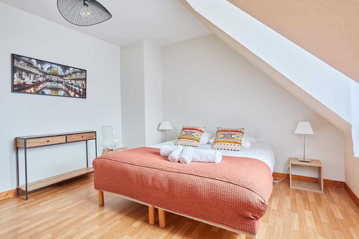 Ker Lys - Grande Maison Avec 4 Chambres Et Jardin Dinard Eksteriør billede
